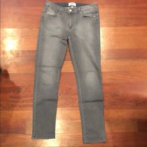 Paige - Skyline Skinny : Size 30